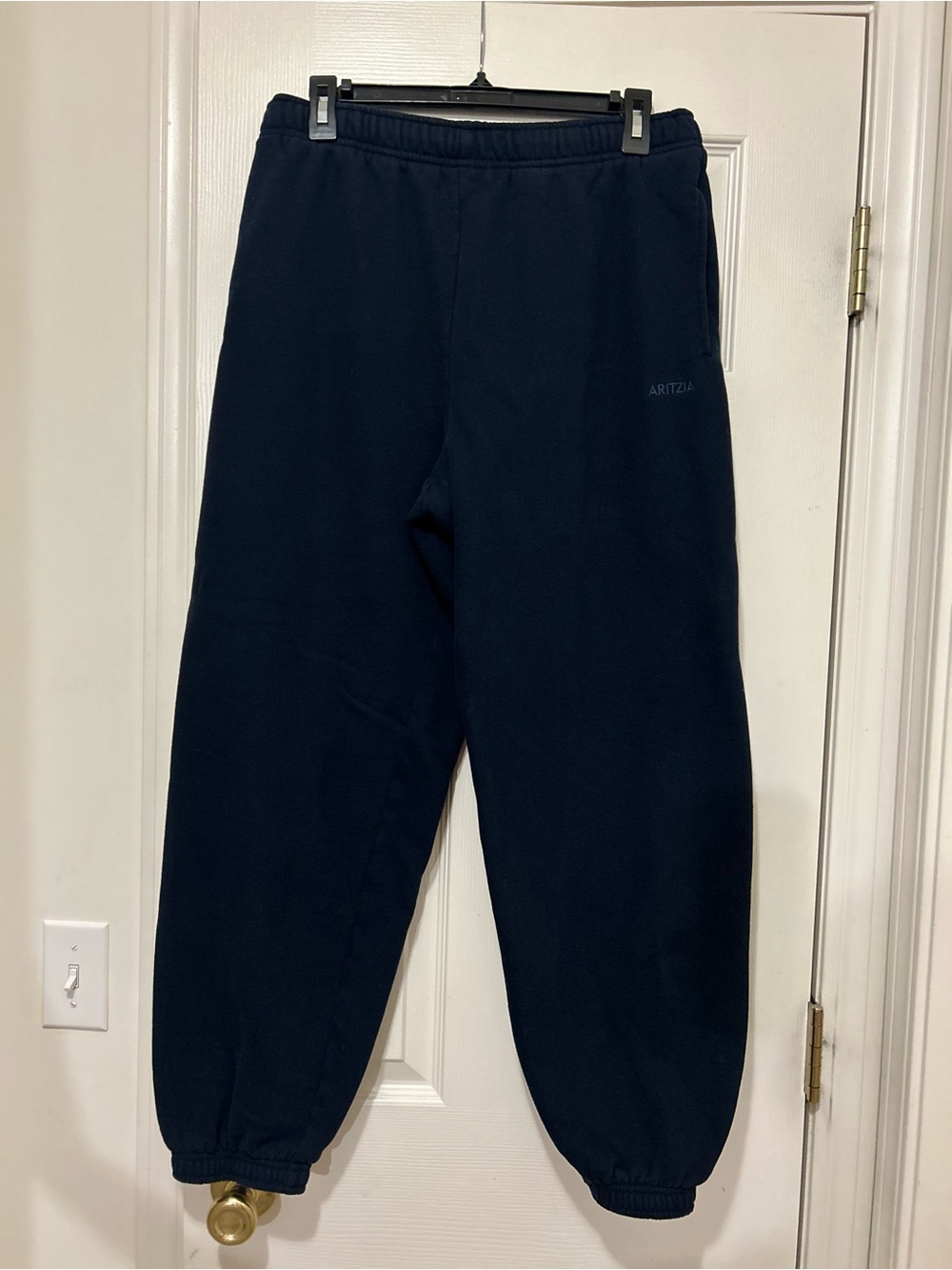 Aritzia navy sweatshirt joggers